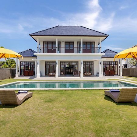 Villa Besakih 5Br, 5 Mins To Beach - Canggu Zewnętrze zdjęcie