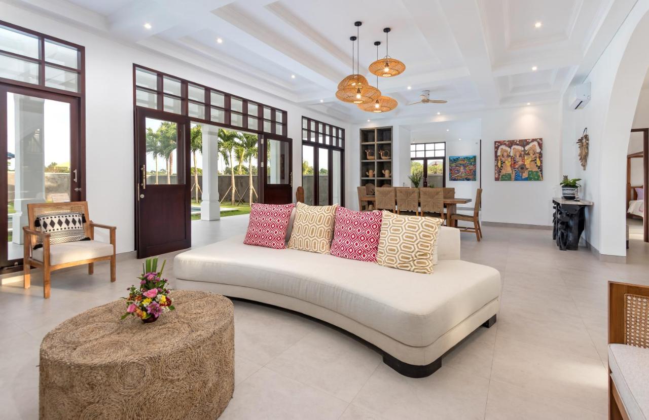 Villa Besakih 5Br, 5 Mins To Beach - Canggu Zewnętrze zdjęcie