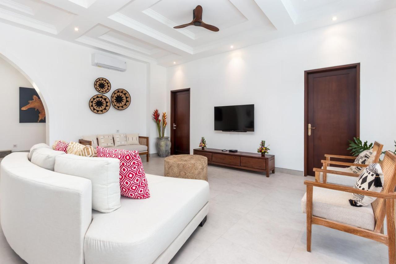 Villa Besakih 5Br, 5 Mins To Beach - Canggu Zewnętrze zdjęcie